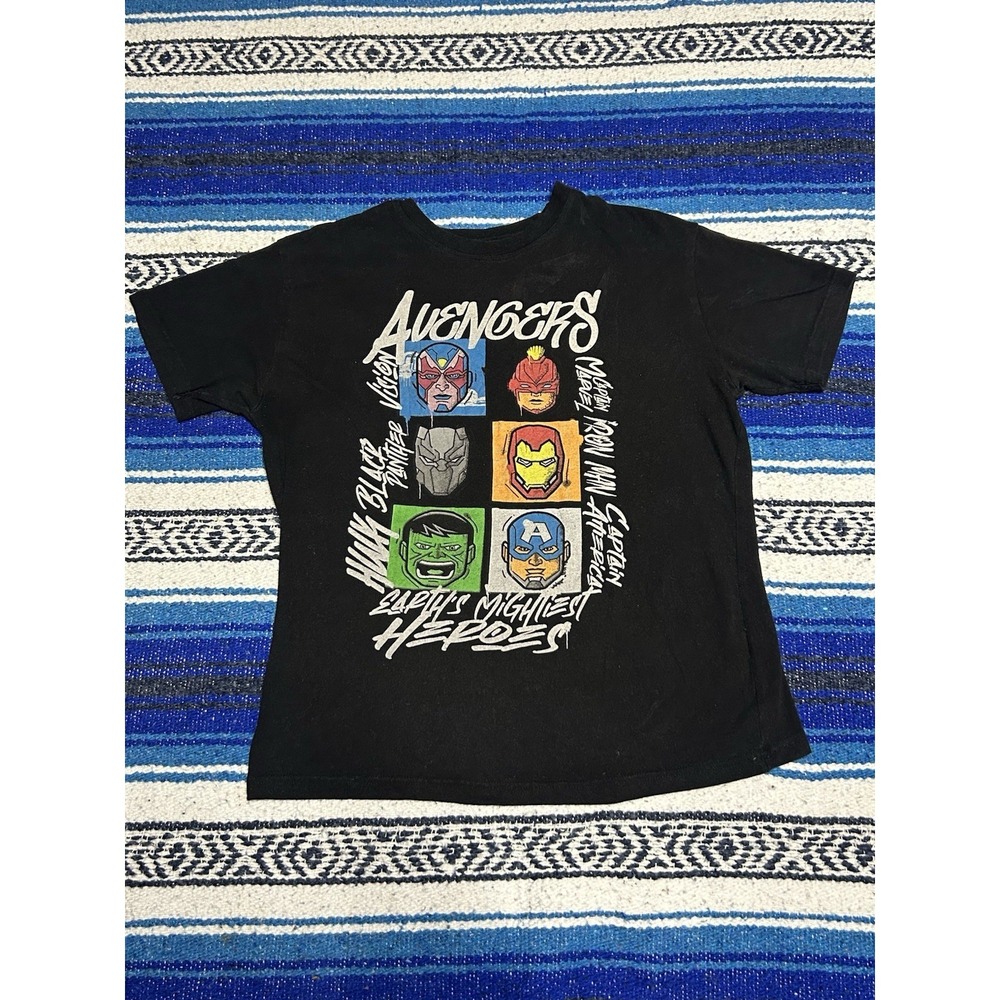 Marvel Avengers Earth's Mightiest Heroes T-Shirt Youth XL Short Sleeve Black